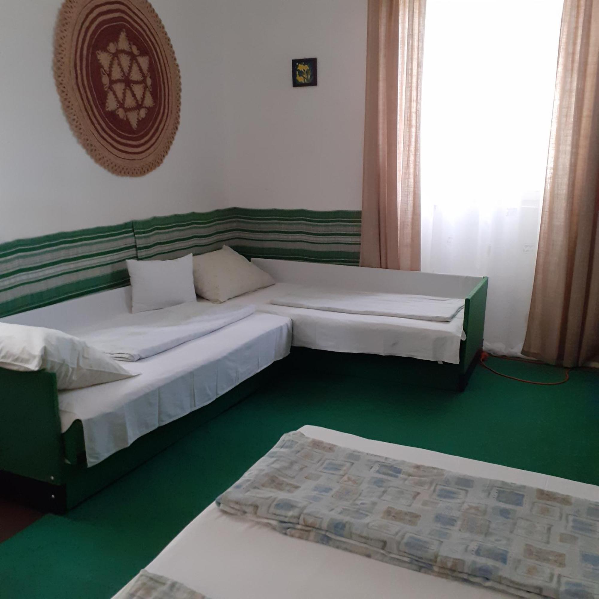 AbádszalókMarika Vendeghazアパートメント 部屋 写真